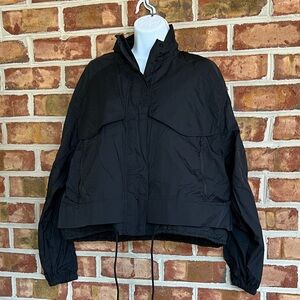 Athleta Black Crop Utility wind Jacket for Women. Medium